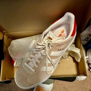 New Adidas Gazelle Bold